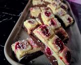 Une image de l'étape 5 de Plaques de chocolat gourmandes aux framboises.