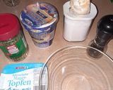 Fokhagymás túrós joghurtos töltött sült krumpli recept fázis 1 fotója