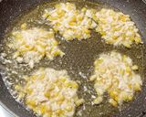 Foto langkah ke 3 dari resep Perkedel Jagung Keju Crispy.