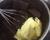 Foto langkah ke 2 dari resep Choco coffee custard muffin.