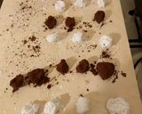 Foto del passaggio 2 della ricetta Biscotti Senza Farina e Senza burro alle Mandorle