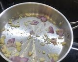 Hình bước làm 3 của món Miến xào cua