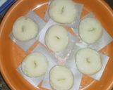Foto langkah ke 7 dari resep Donat Ubi Jalar Topping Gula Halus.