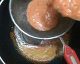 A picture of step 4 of Shahi paneer with paratha.