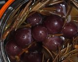 A picture of step 5 of Persian pickled grapes.