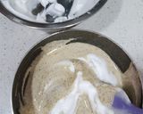 A picture of step 4 of Earl grey chiffon cake.
