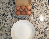 Foto del paso 2 de la receta: Tortilla exprés de patata y calabacín jugosa