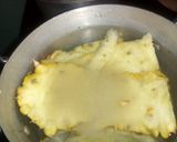 A picture of step 2 of Pineapple peels juice.