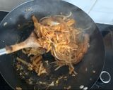 A picture of step 6 of Padthai Tofu.