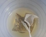 A picture of step 1 of Detox water.