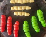 A picture of step 4 of KulKul - Christmas Special Sweet Snack.