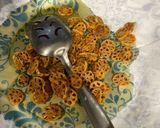 A picture of step 2 of Honey chilli lotus stem.