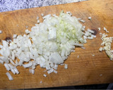 Foto del paso 2 de la receta: Pollo en crema con espinacas