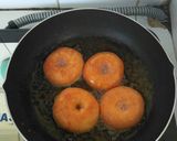Foto langkah ke 8 dari resep Donat ekonomis (no egg, no potato).
