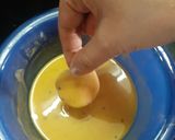 A picture of step 2 of Pappada Vada.
