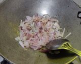 A picture of step 2 of French beans curry.