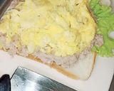 Foto langkah ke 4 dari resep 130. Tuna mayo egg cheese sandwich.