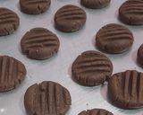 Foto langkah ke 6 dari resep #62. Choco Cookies Crunchy (Wijen).