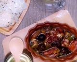 صورة لخطوة 3 من وصفة سلطه الفيتا المشويه بالزيت الزيتون