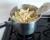 Foto del paso 15 de la receta Macarrones con espárragos trigueros, york y salsa parmesano