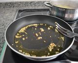 Foto del paso 2 de la receta Tortas de acelga y patata