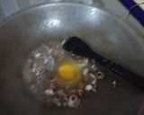 Foto langkah ke 3 dari resep Nasi Goreng Telor Cumi.