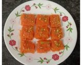 A picture of step 7 of Papaya burfi.