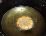 A picture of step 5 of Namkeen Donuts.
