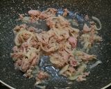 Foto del passaggio 3 della ricetta Spaghetti al limone con tonno e cipolla