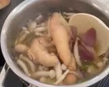 A picture of step 2 of Tom Yum Fresh Eggs Hake Fish.