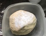 Foto del paso 5 de la receta: Medialunas de manteca