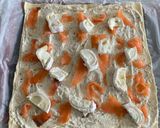 Une image de l'étape 3 de Pizza saumon fumé et fromage de chèvre.