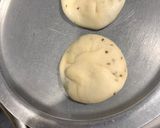 A picture of step 3 of Green peas kachori.