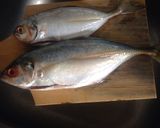 Foto langkah ke 1 dari resep Ikan kembung masak telur myu ratna.