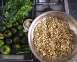 A picture of step 1 of Mole Verde.