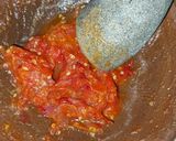 Foto langkah ke 3 dari resep Sambal Terong Bakar 🍆.