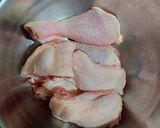 Foto del paso 1 de la receta Pollo en salsa verde al horno con patatas y especias