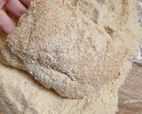 Sajttal töltött pulykamell krumplipürével és tejfölös salátával recept fázis 7 fotója