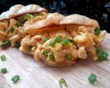 รูปขั้นตอนการทำที่ 3 ของ Miso Butter Scrambled Eggs ไข่คนเนยมิโซะ
