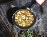 Foto del paso 3 de la receta: Conejo con curry al ajillo