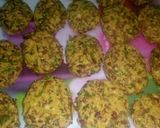 A picture of step 2 of Bhajia za kunde (cowpeas).