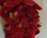 Foto del paso 2 de la receta Ensalada de pimientos rojos y pulpo
