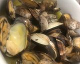 Foto del paso 4 de la receta Almejas a la marinera (rápidas)