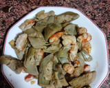 Foto del paso 2 de la receta: Alcachofas con Gambones
