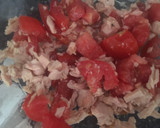 Foto del paso 3 de la receta: Ensalada de arroz,atún y melón con vinagreta de uva y cilantro