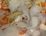 รูปขั้นตอนการทำที่ 2 ของ ยำกุ้งแห้ง