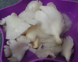 Foto langkah ke 1 dari resep Duo Gress Enoram (Enoki dan Jamur Tiram).