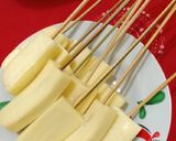 Foto langkah ke 2 dari resep Corndog mozarella.