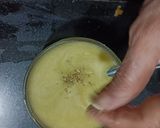 A picture of step 5 of Appletini.