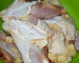 Hình bước làm 1 của món Gà Xào Sả Ớt